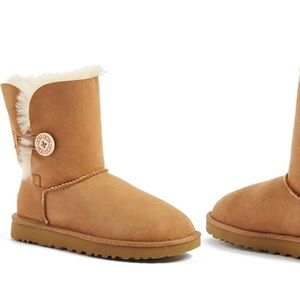 Ugg Bailey Button Boots in Tan